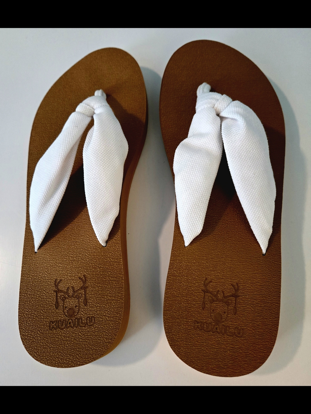 Kuaileu White Knot-Front Women’s Sandals